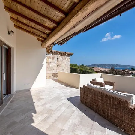 Dalia Punta Molara Βίλα